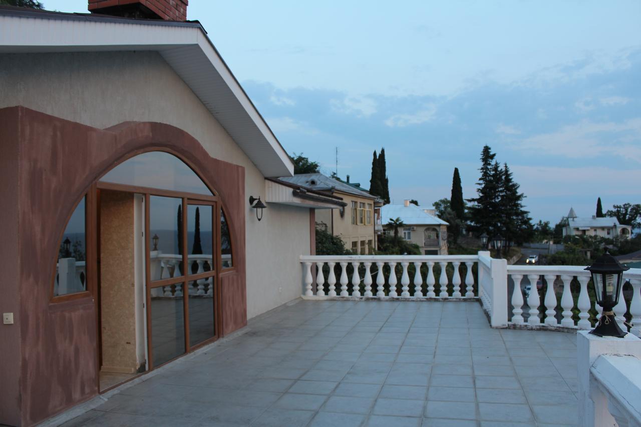 Mamzyshkha Guest House Gagra Buitenkant foto