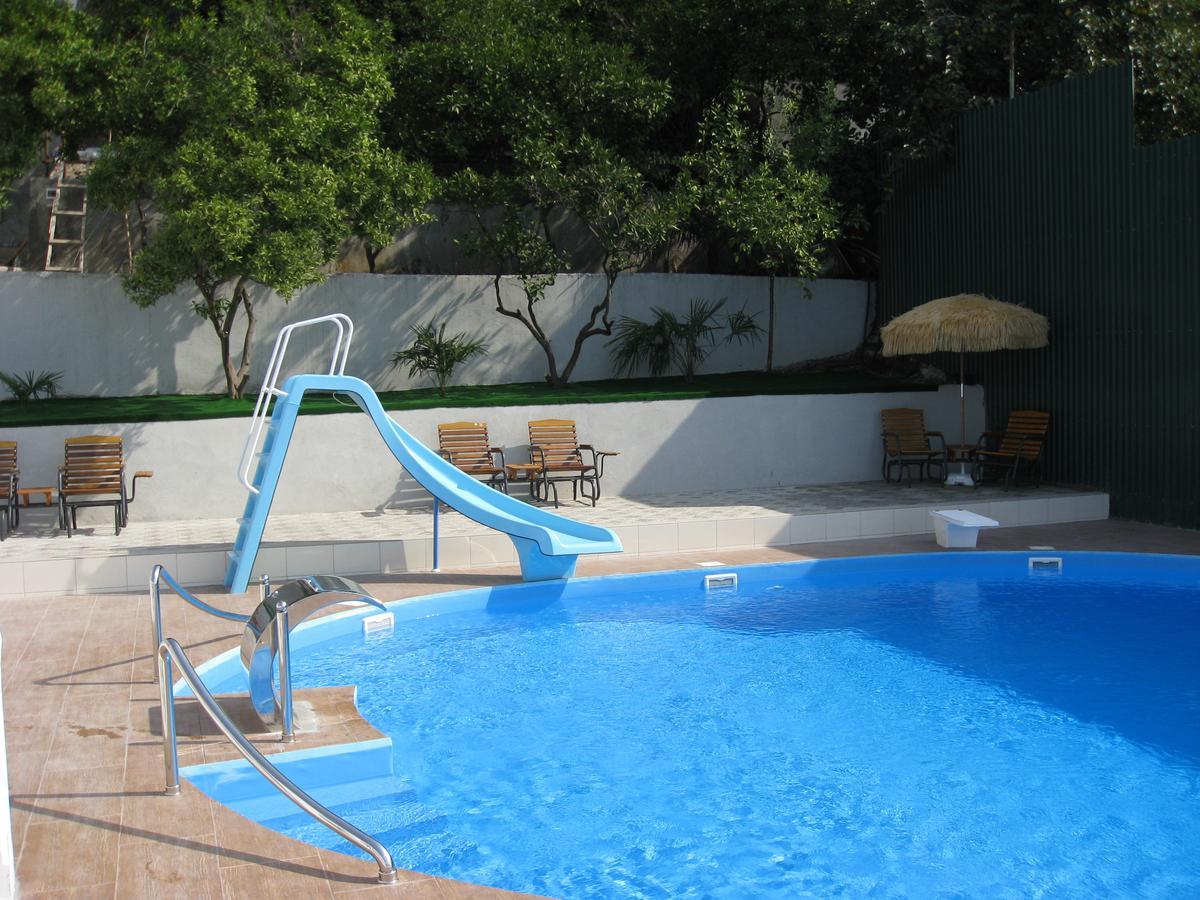 Mamzyshkha Guest House Gagra Buitenkant foto
