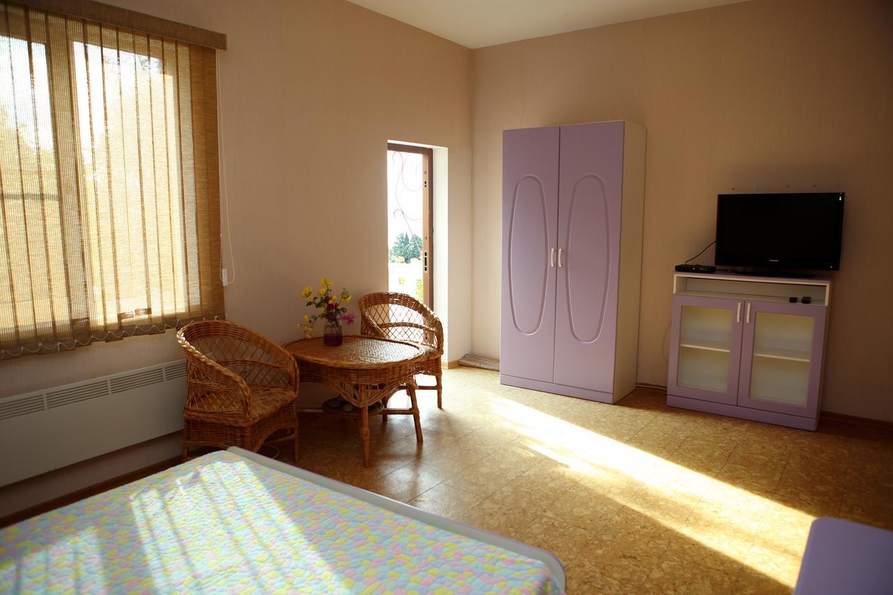 Mamzyshkha Guest House Gagra Buitenkant foto