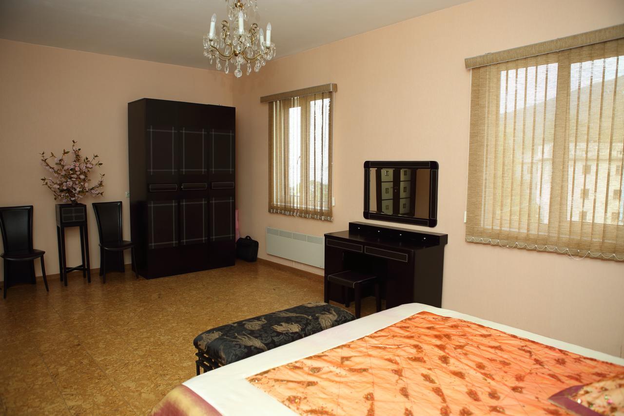Mamzyshkha Guest House Gagra Buitenkant foto