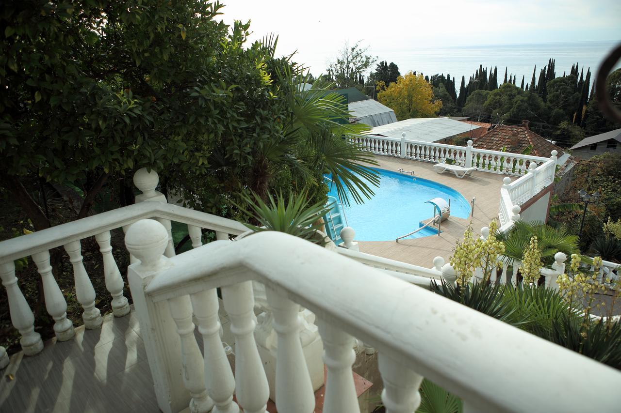 Mamzyshkha Guest House Gagra Buitenkant foto