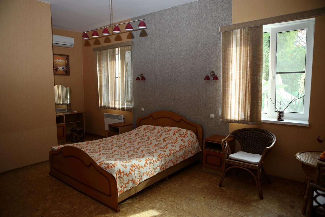 Mamzyshkha Guest House Gagra Buitenkant foto